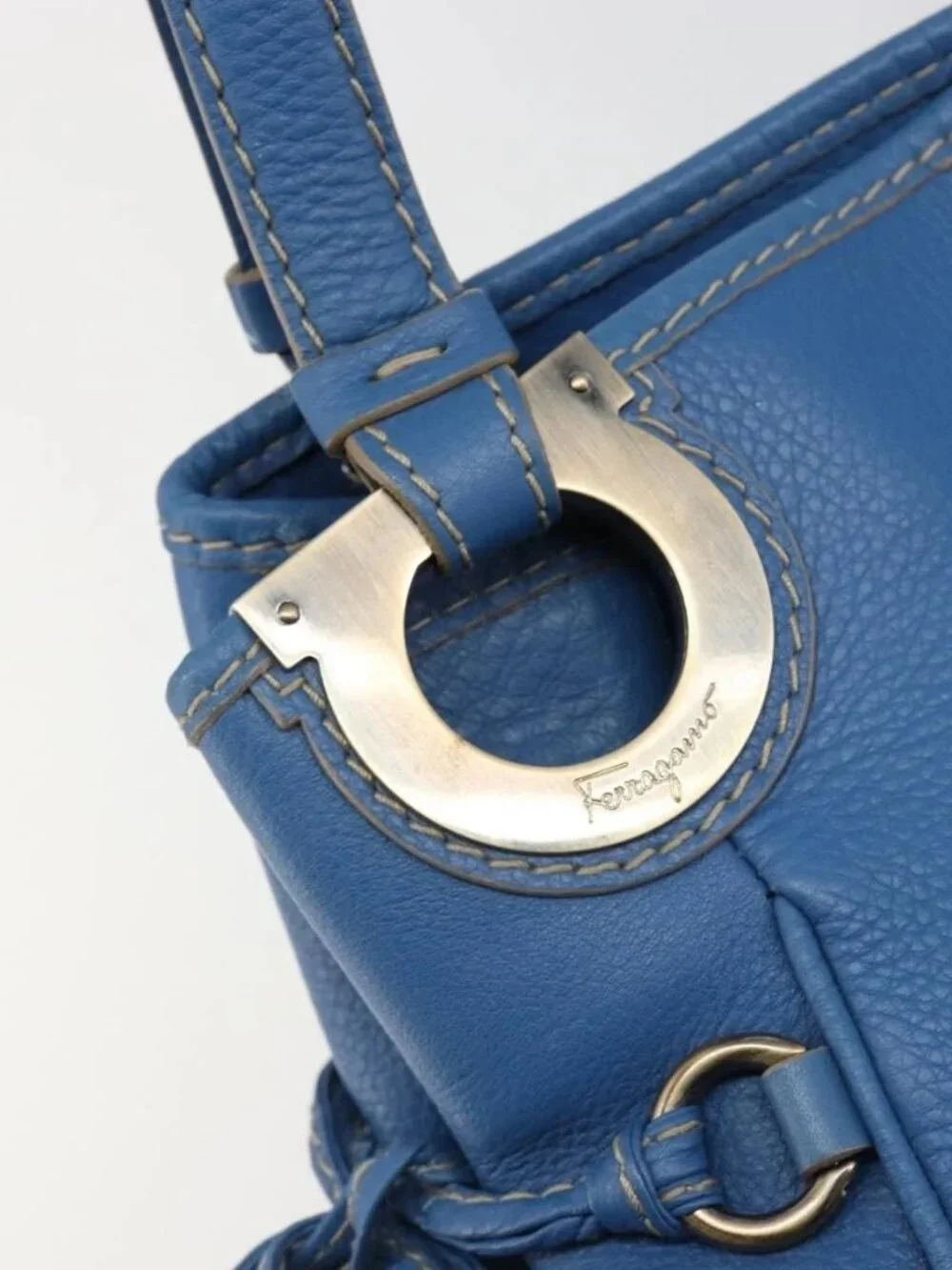 Salvatore Ferragamo Gancini Tote Bag Leather Blue Gold Auth 185584A